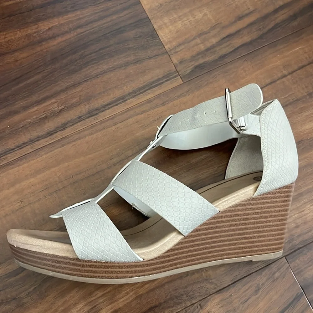 New Dr. Scholl's Barton-Wedge Sandals